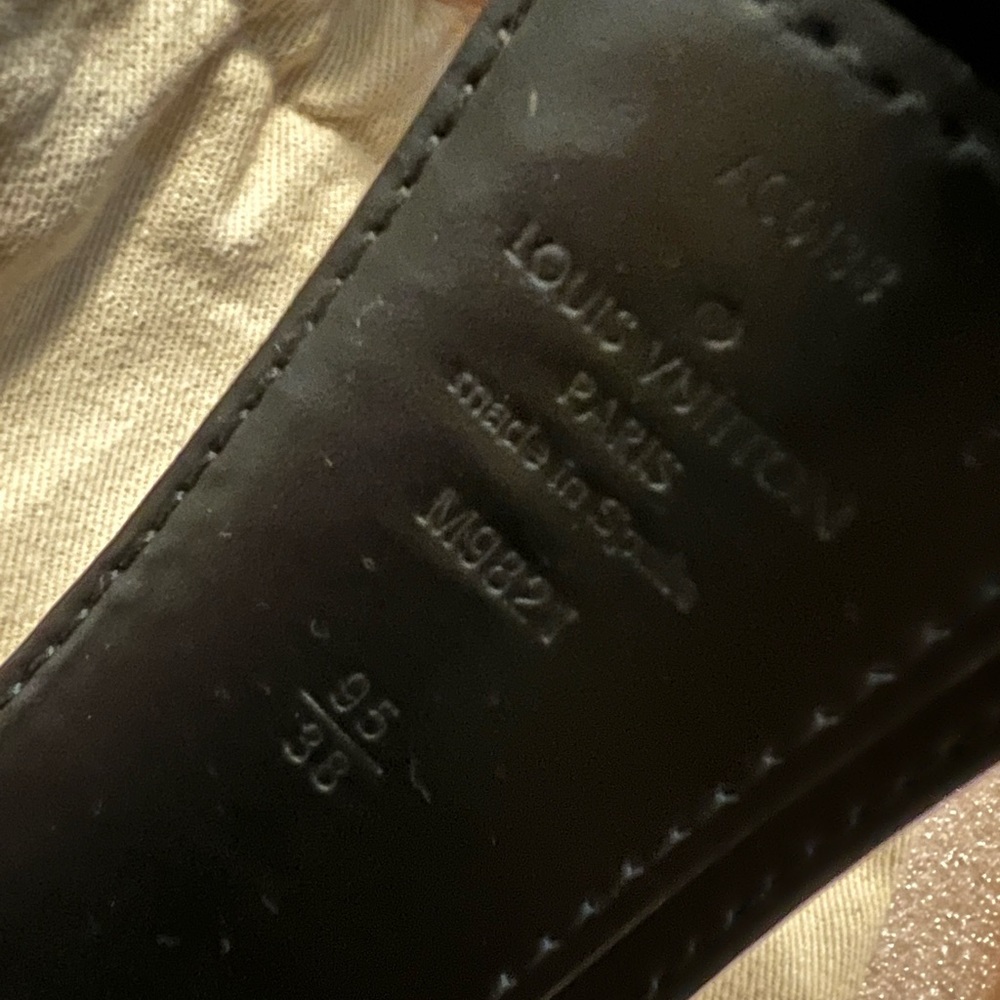 Louis Vuitton mens belt